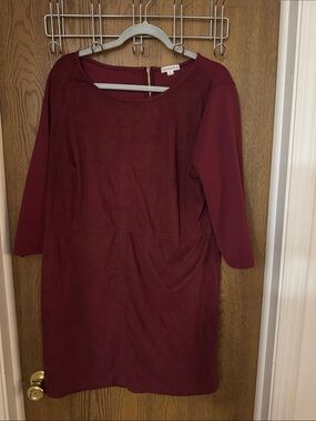 Three-Quarter Sleeve Burgundy Shift Dress by Ophelia Roe